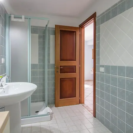 Rovo House 2, Pittulongu, Апартаменти