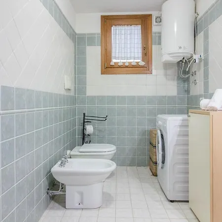 Rovo House 2, Pittulongu, Lägenhet *