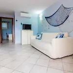 Rovo House 2, Pittulongu, Apartman Olbia