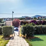 Rovo House 2, Pittulongu, Apartman Olbia