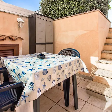Rovo House 2, Pittulongu, Apartamento Olbia