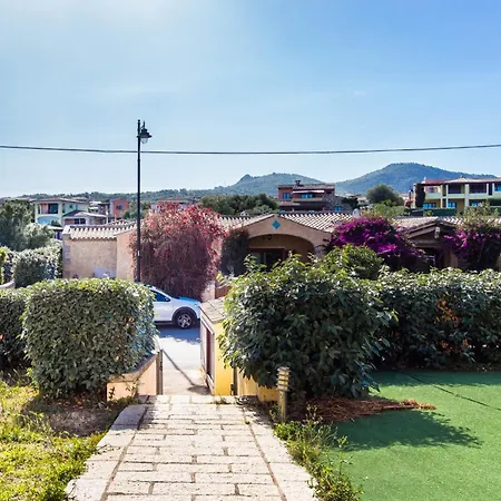Rovo House 2, Pittulongu, Apartment Olbia