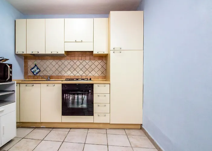 Rovo House 2, Pittulongu, Apartment Olbia